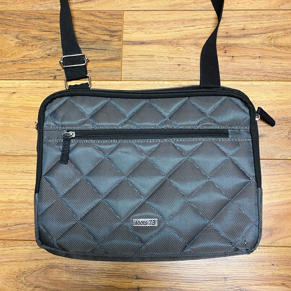 Travel Roots Satchel - Picture 6 of 7